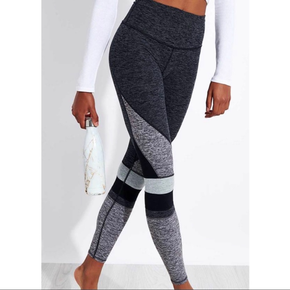 Alo Momentum Grey Leggings Sz M